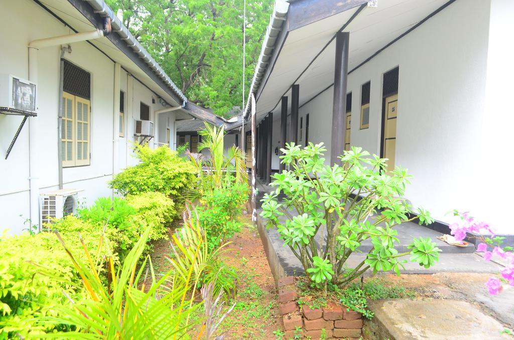 Jayasinghe Holiday Resort Kataragama Dış mekan fotoğraf