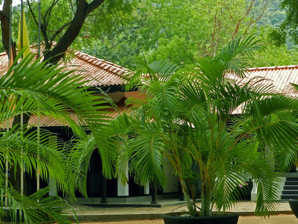Jayasinghe Holiday Resort Kataragama Dış mekan fotoğraf